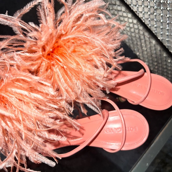 Bottega Veneta Feather Dot Sandals in flamingo - Picture 5 of 8